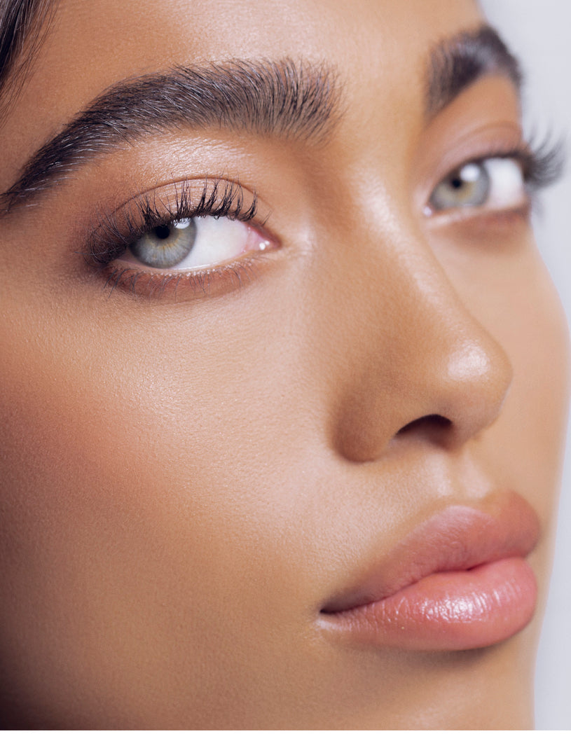 model with laminated brows