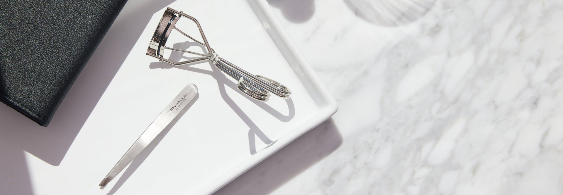 Tweezers Disruptor Banner Desktop